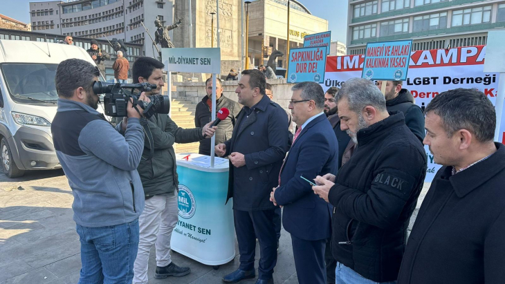 LGBT DERNEKLERİNİN KAPATILMASI İÇİN İMZA KAMPANYASI DÜZENLEDİK.