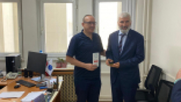 KONYA ZİYARETİ KAPSAMINDA ÜYELERİMİZE ALTINLARINI HEDİYE ETTİK.